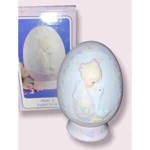 Porcelain Figurine 1993 “Make A Joyful Noise” Porcelain Egg & Stand Figurine 4”